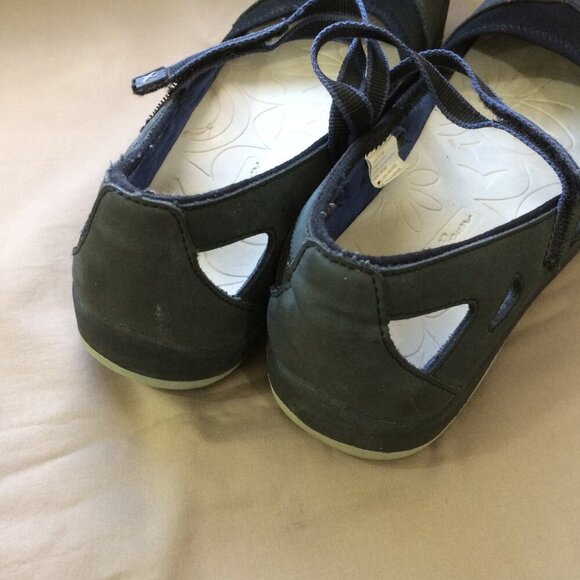 Eddie Bauer Shoes Flats MaryJane Leather Sandals Cut Outs Dark Gray Size 9 ½ - Picture 3 of 7